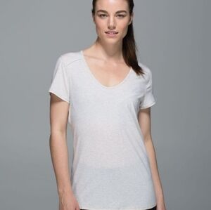 Lululemom Superb Short Sleeve Tee Heathered Gray Size Medium